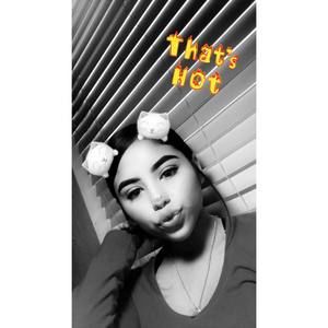 Meet your Posher, Alexandra